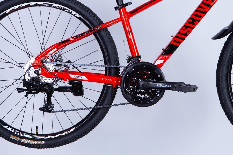 Велосипед горный подростковый AL 26" Discovery Bastion AM DD рама 13" 2025 красно-черный (OPS-DIS-26-612)